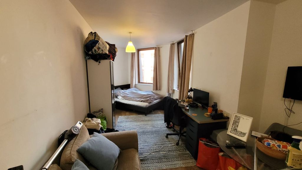 Property photo 3 of 7