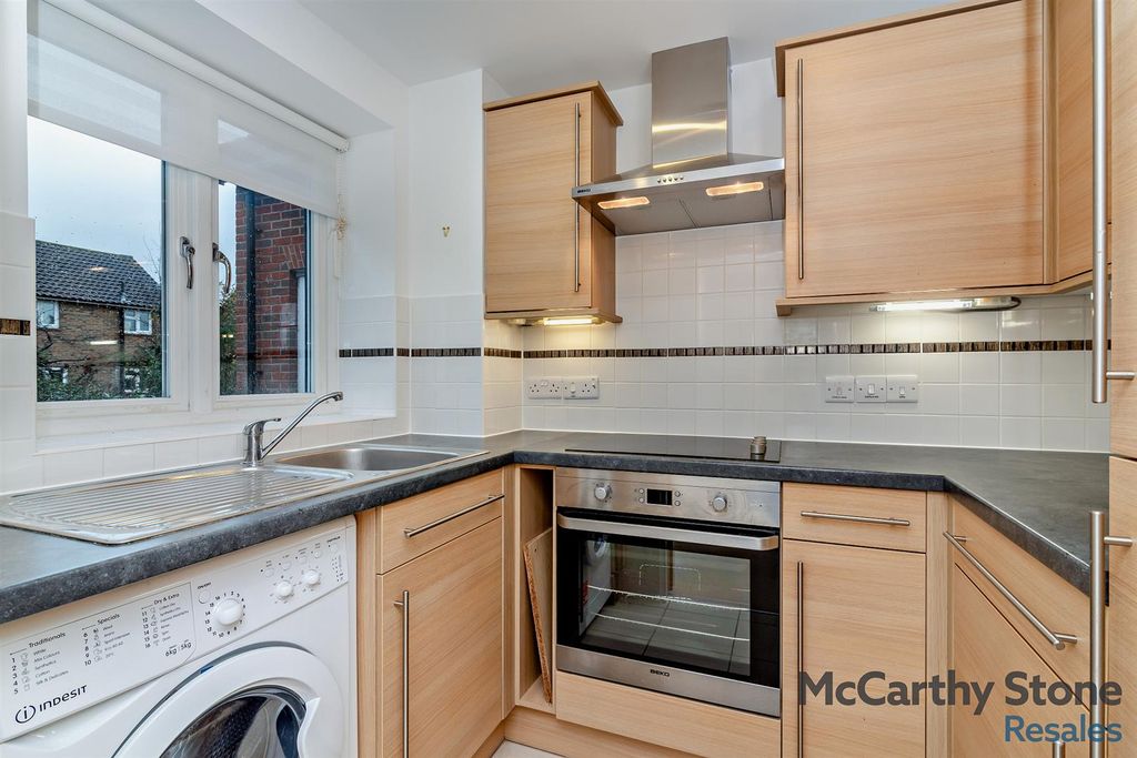 Additional image 5 of 1 bed flat for saleMorgan Court, Station Road, Petworth, West Sussex GU28