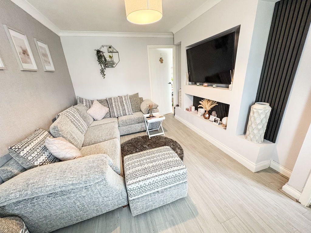 Property photo 2 of 10 Photo 1