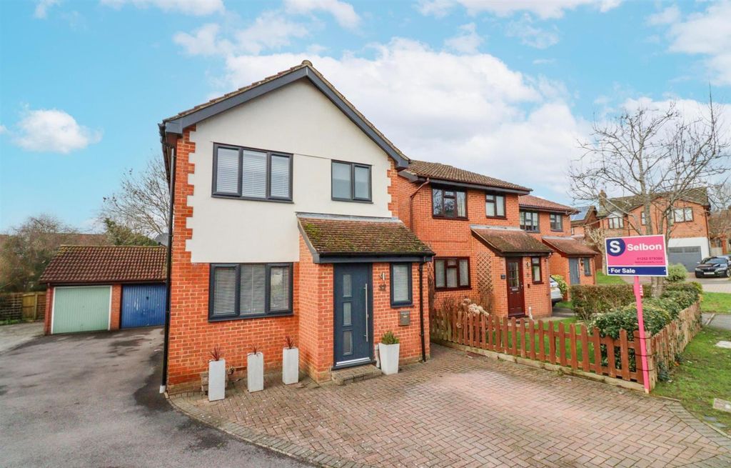 Property photo 1 of 21 Front