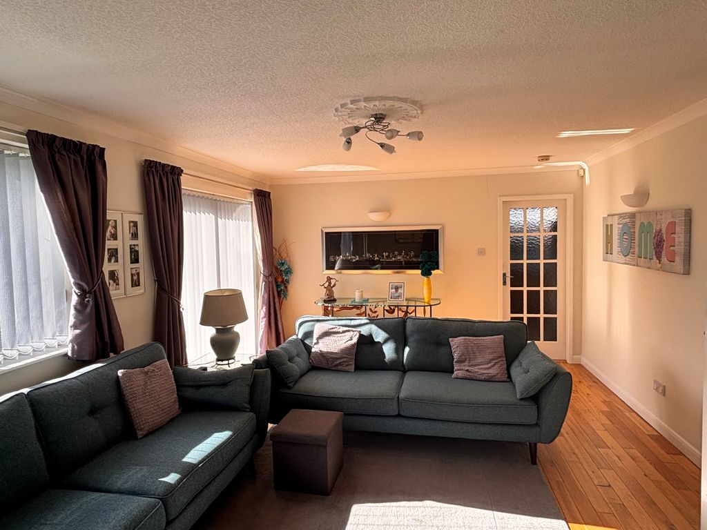 Property photo 3 of 10 Gallery