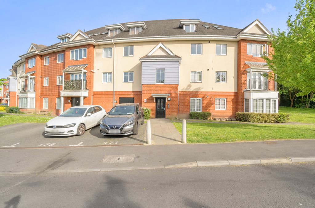 Property photo 1 of 12