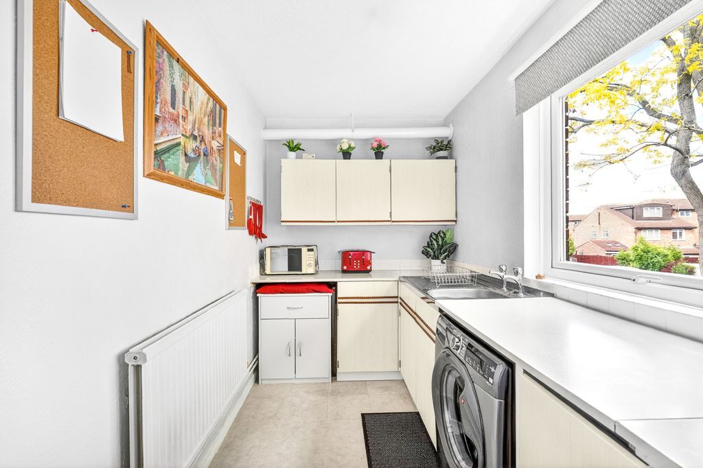 Property photo 2 of 16 Photo 14