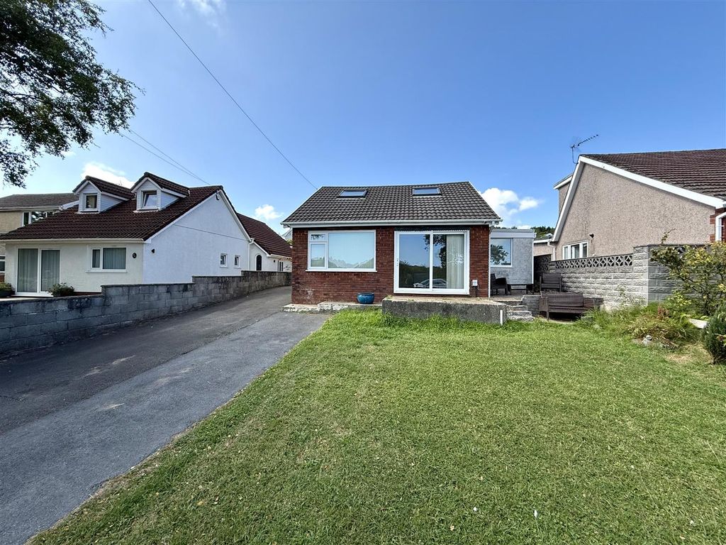 Property photo 2 of 23 External