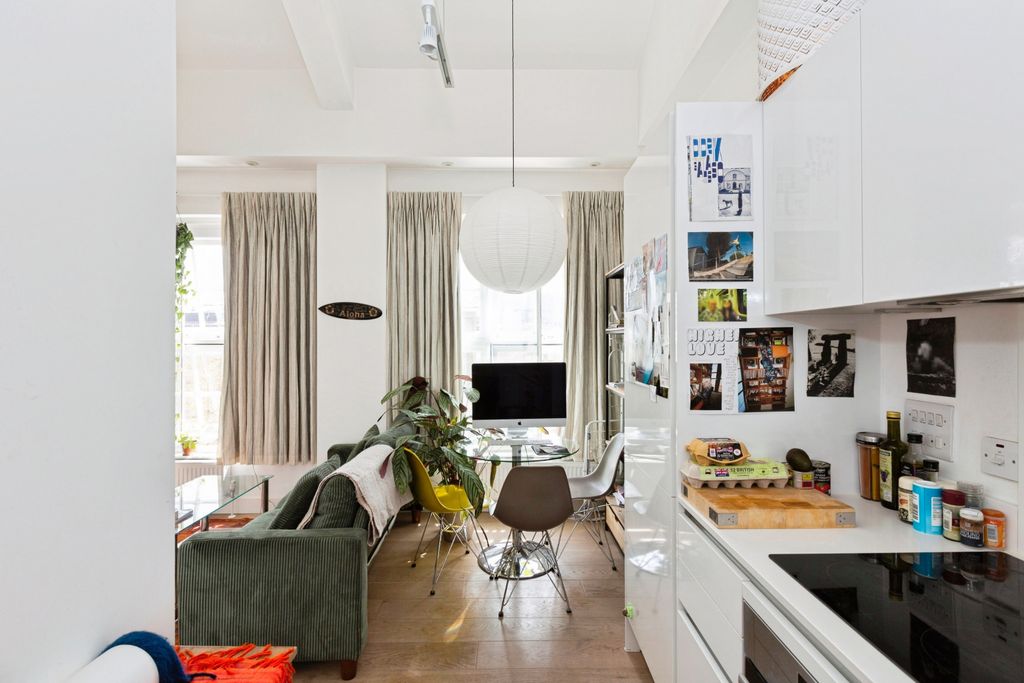 Property photo 1 of 15 Open Plan Living
