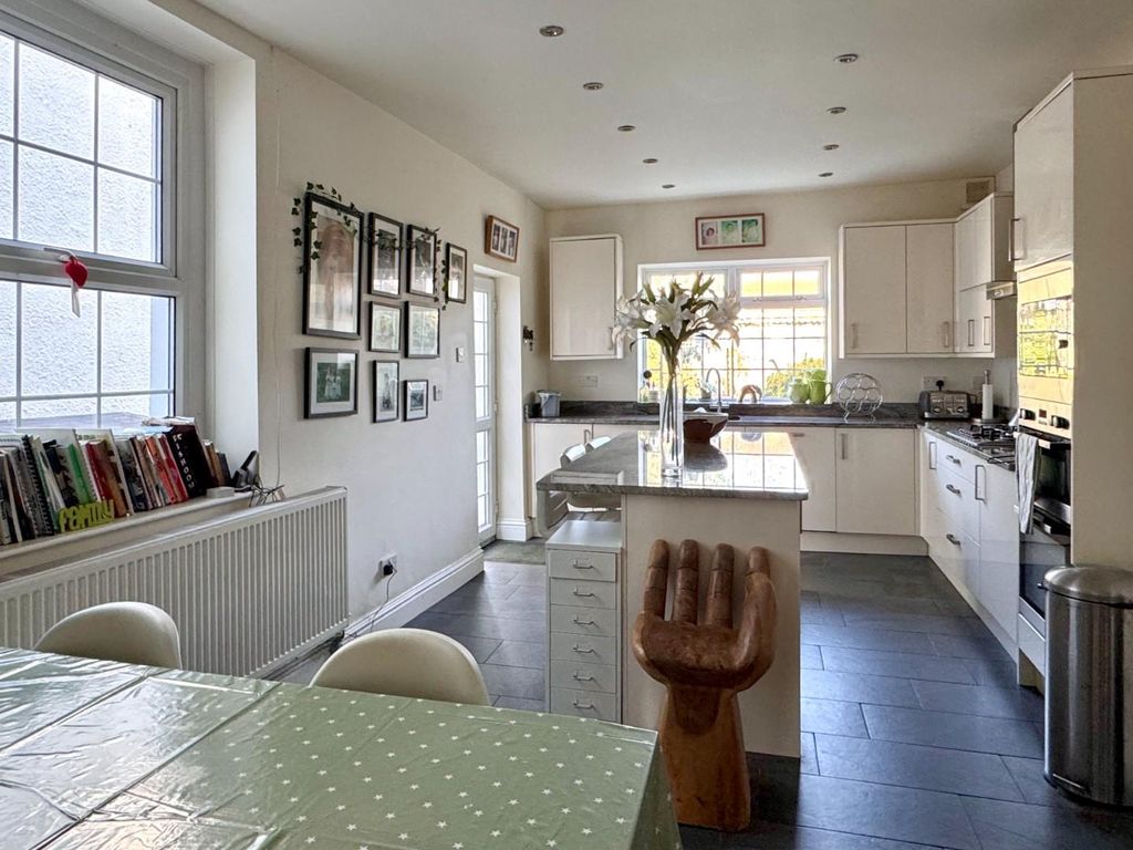Additional image 8 of 4 bed terraced house for saleWindsor Terrace, Penarth CF64
