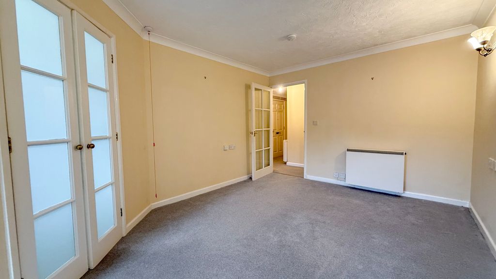 Property photo 3 of 10 Lounge/Dining Room