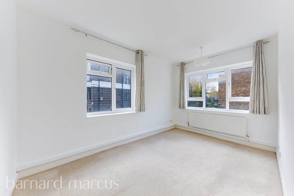 Property photo 3 of 7 Bedroom