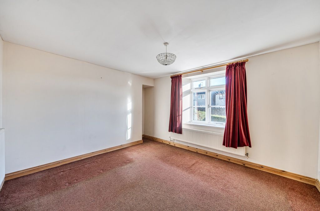 Property photo 2 of 18 1393305-7-695d28E...