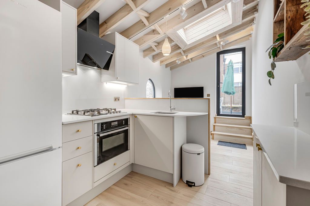 Property photo 3 of 33 Photo 31