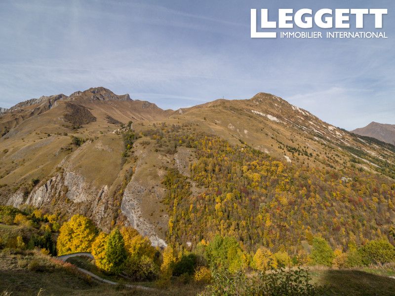 Property photo 1 of 2