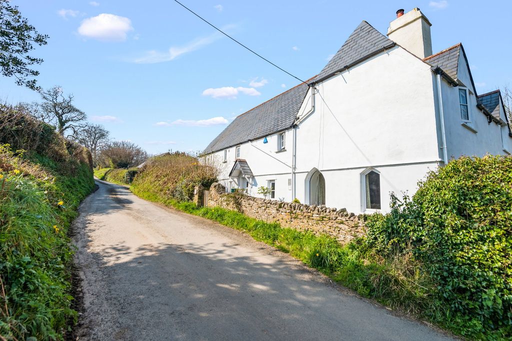 Property photo 1 of 30