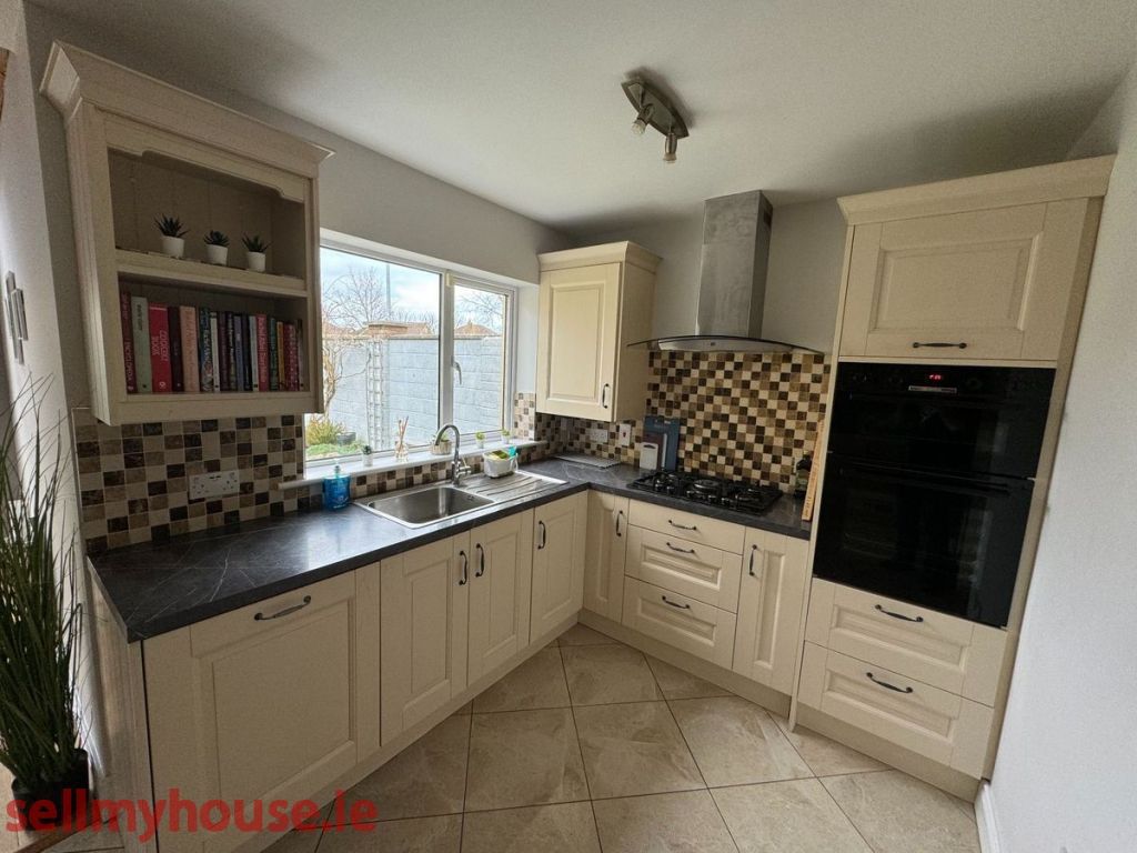 Property photo 3 of 3