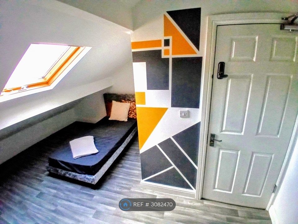 Property photo 2 of 3