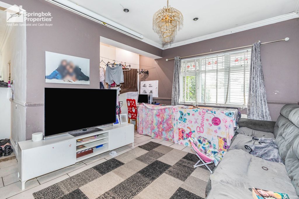 Property photo 2 of 16 Image 2