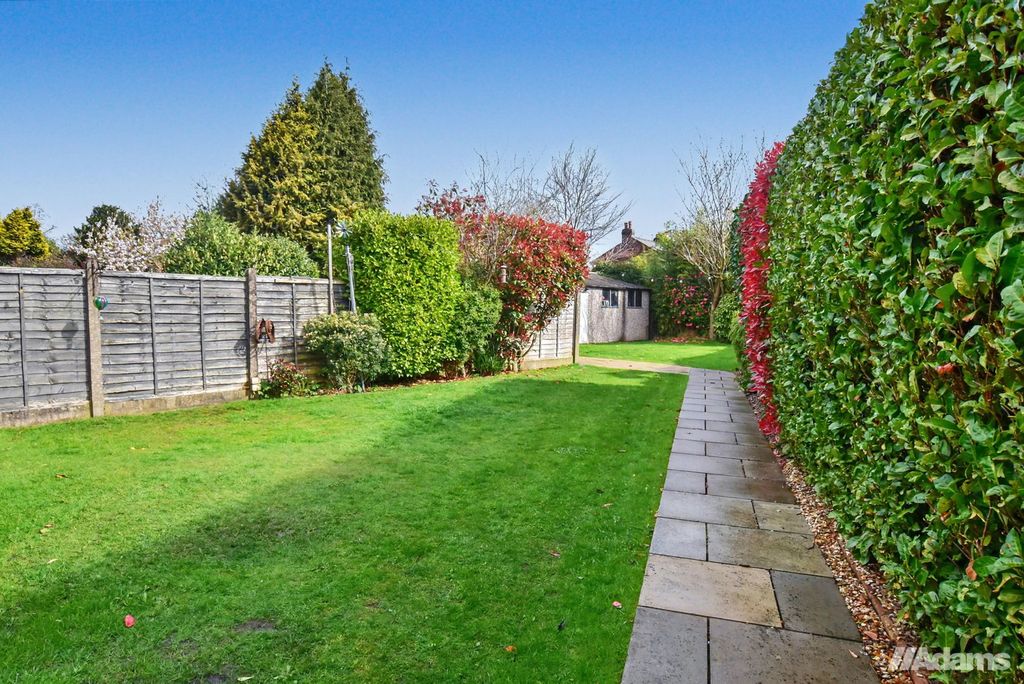 Property photo 3 of 42