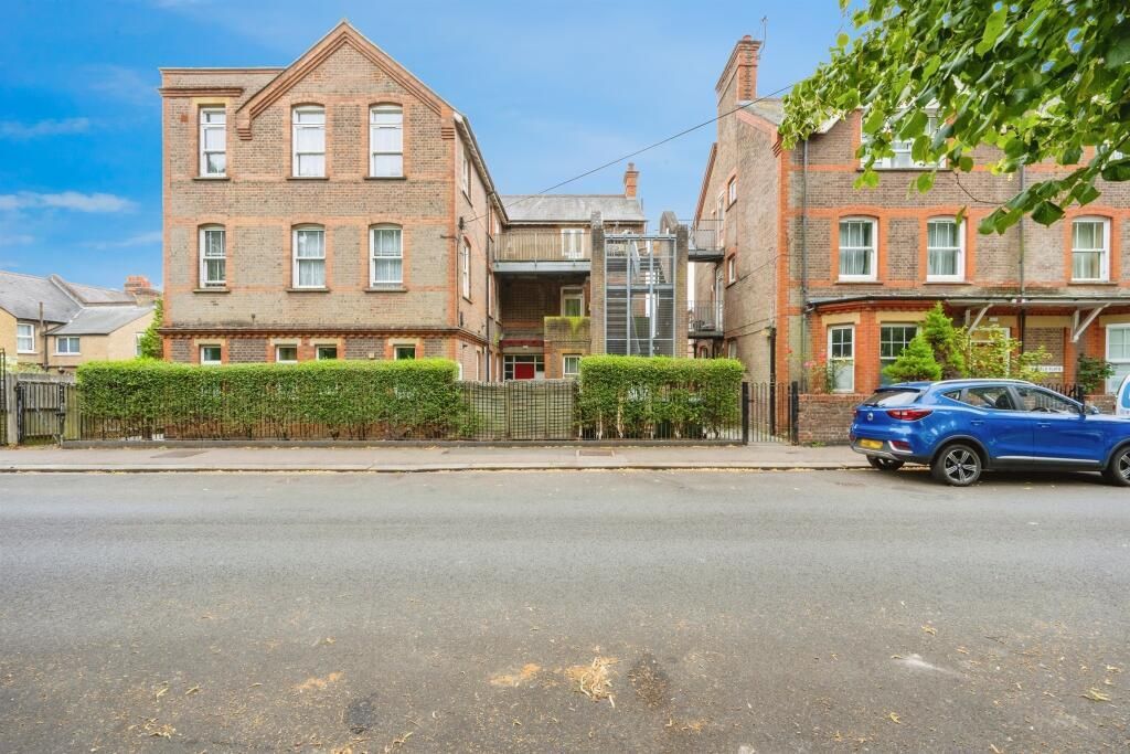 Property photo 1 of 14 Coopers Estate Agents