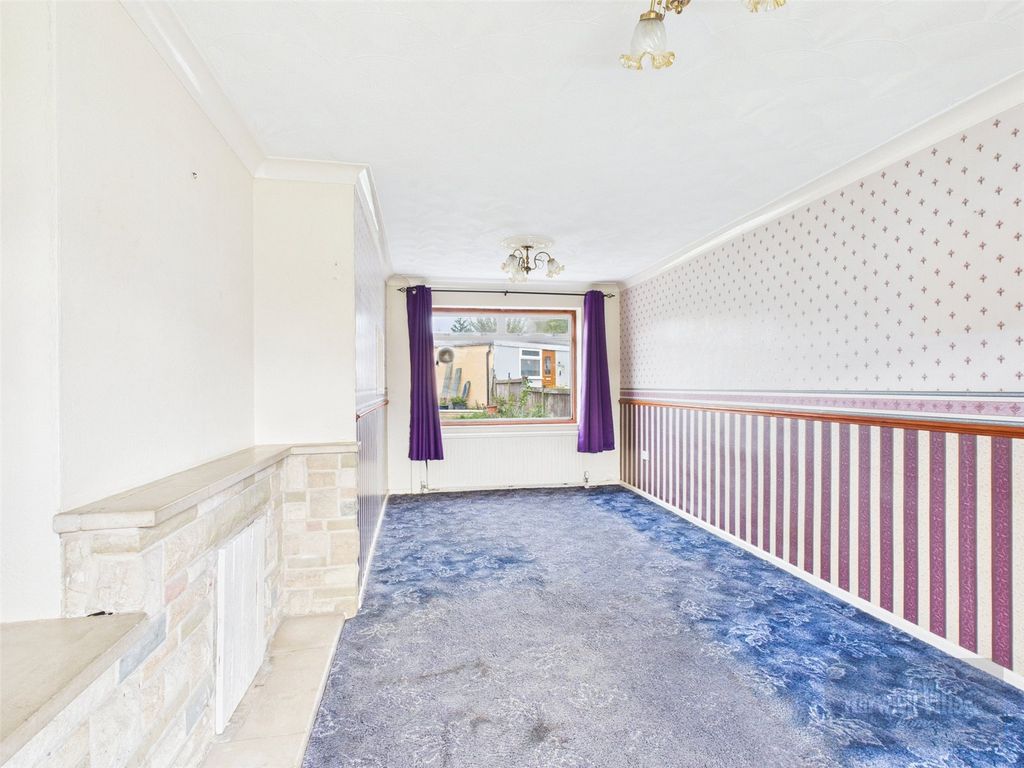 Property photo 2 of 16 Picture 2