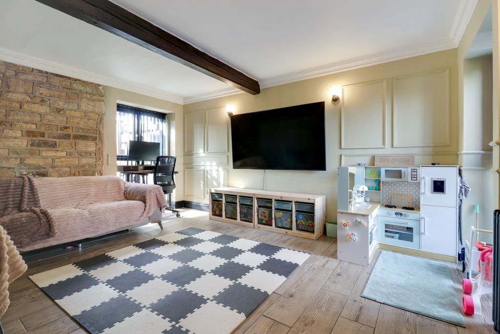 Property photo 3 of 23 Img_9544-Img_9546