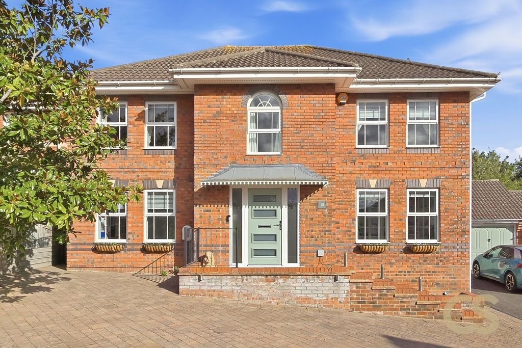 Property photo 1 of 27 5523990