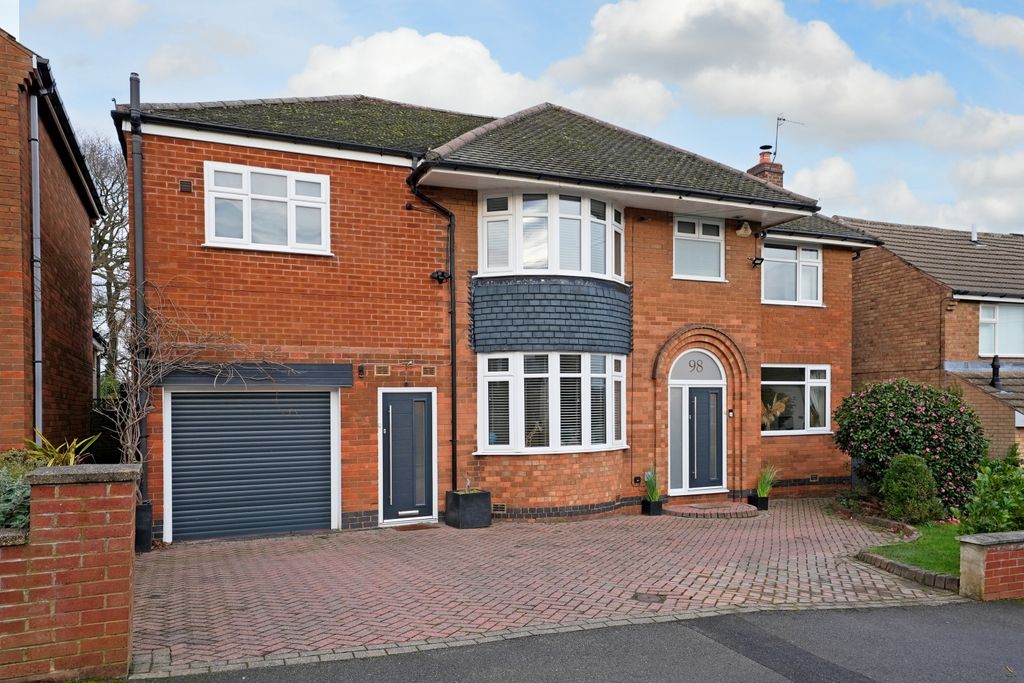 Property photo 2 of 40 Front External