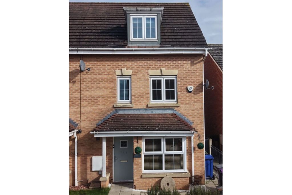 Property photo 1 of 25 Front