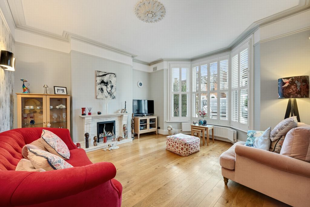 Property photo 3 of 18 Photo 12