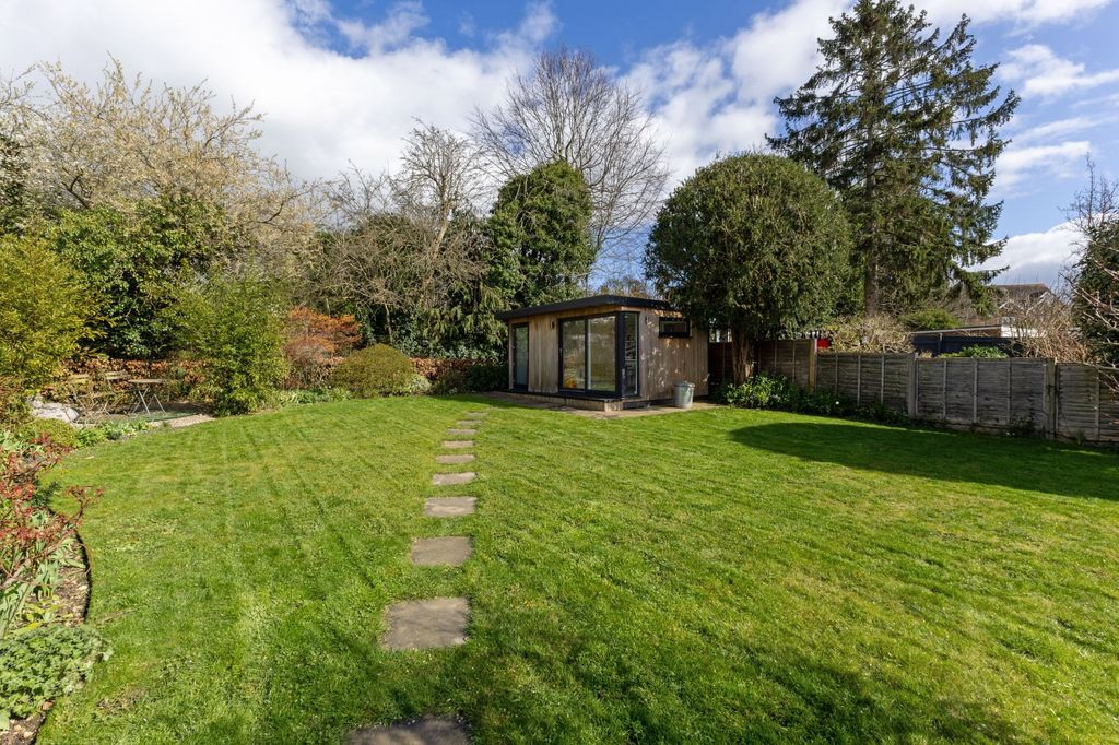 Property photo 2 of 11 Picture No. 03