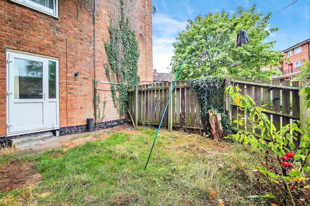 Property photo 2 of 17