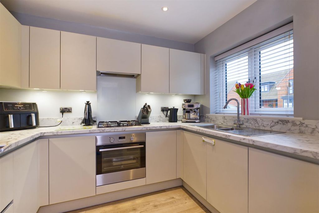 Property photo 2 of 24 13 (5).Jpg