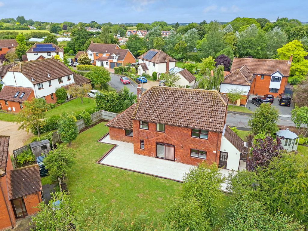Property photo 2 of 30