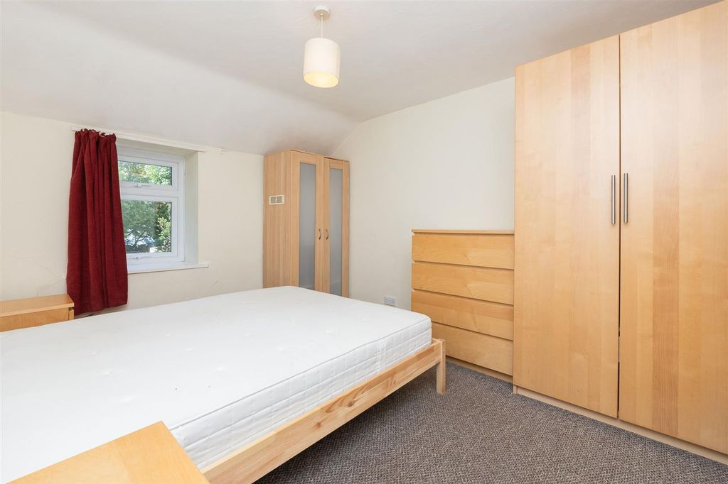 Property photo 3 of 11 Flat-4-9-11-Kingsdown Parade-Bs6-5Ue-10.Jpg