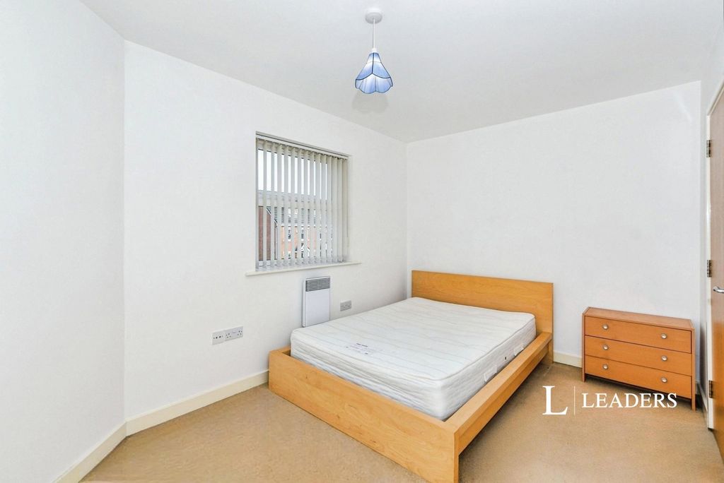 Property photo 3 of 8 Pbox-Img.Jpg