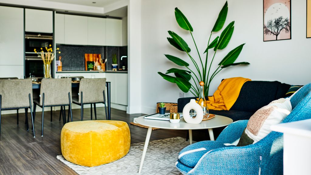 Property photo 3 of 19