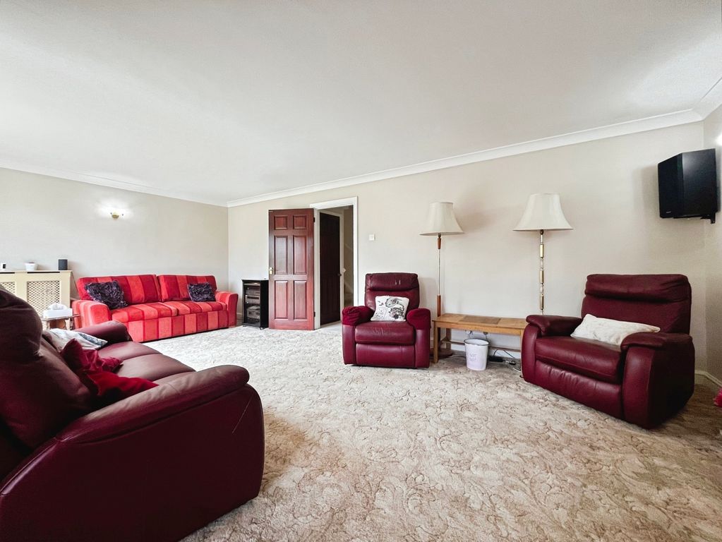 Property photo 2 of 23 Pbox-Img.Jpg