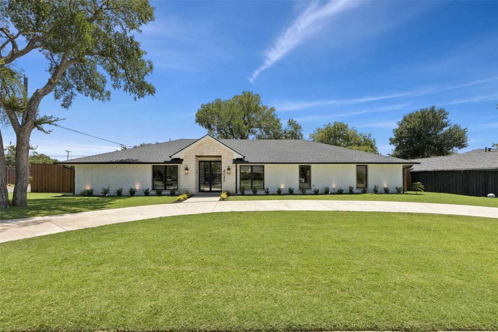 Property photo 1 of 19