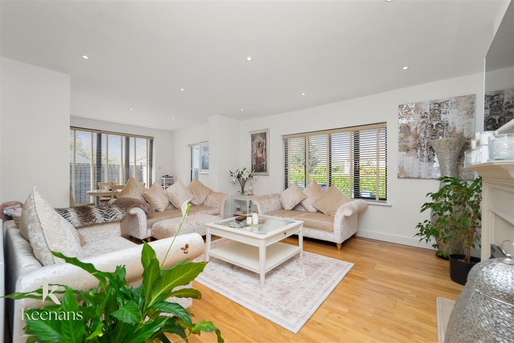 Property photo 3 of 78 2.Jpg