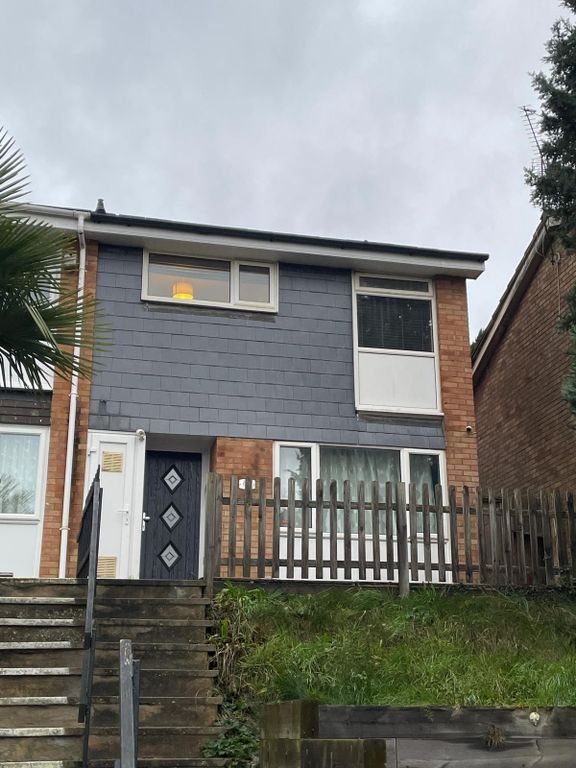 Property photo 1 of 9 3 Bedroom House In Luton