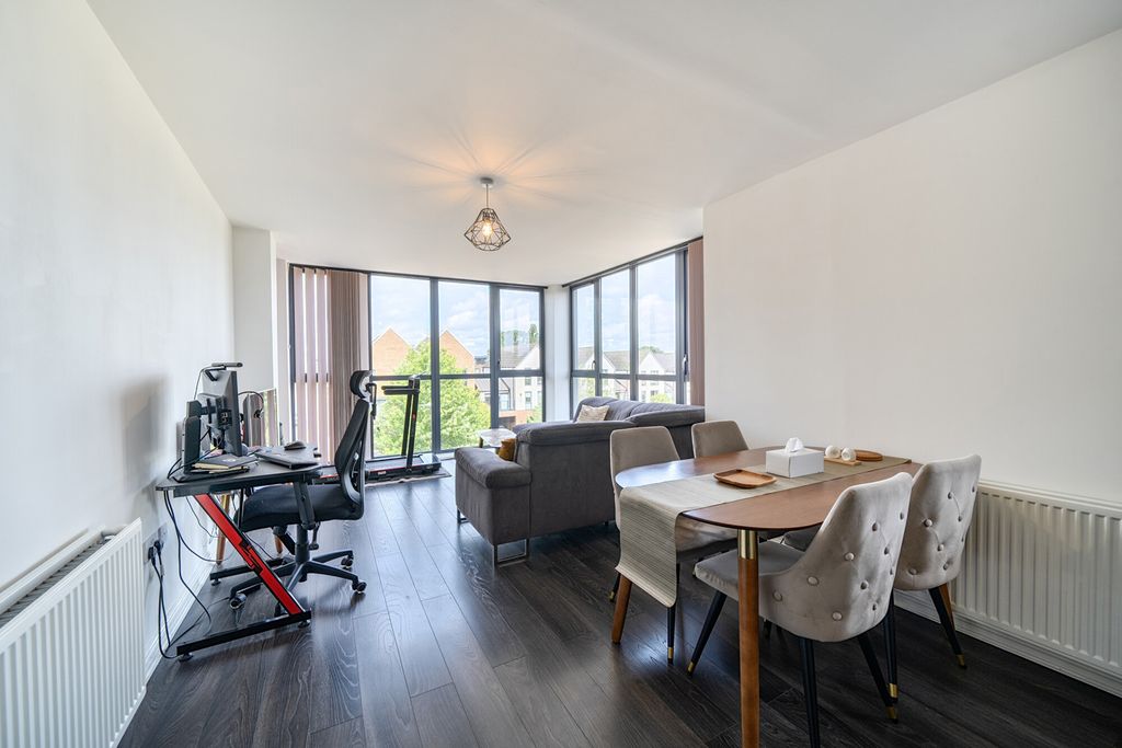 Property photo 3 of 20 1469104-1-6A216Ed...