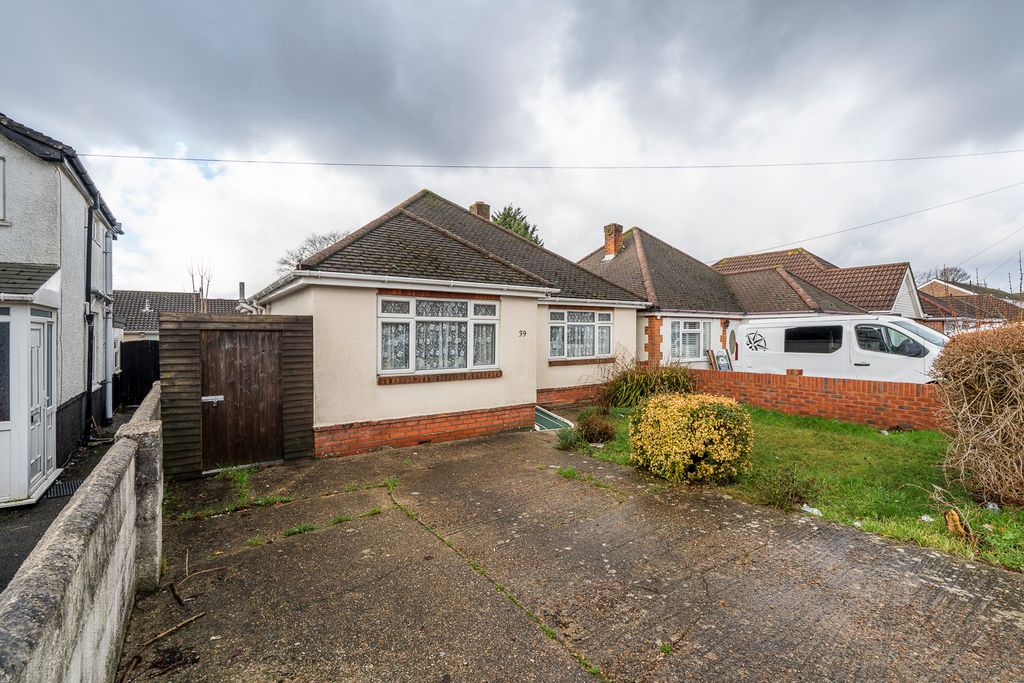Sholing Area Valentine Avenue, Sholing SO19, 2 bed detached bungalow for sale, £ ...