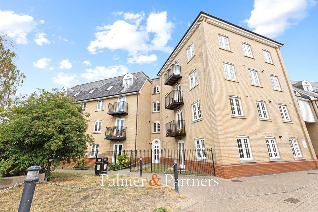 Property photo 1 of 20 Picture No. 22