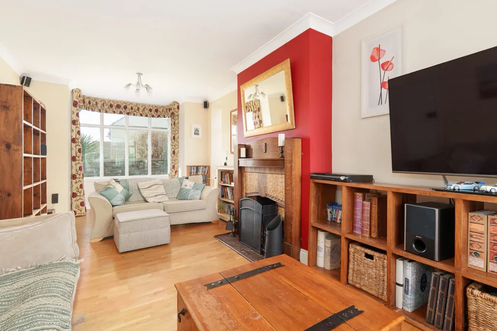 Property photo 3 of 22