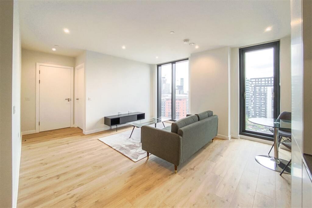 Property photo 3 of 6