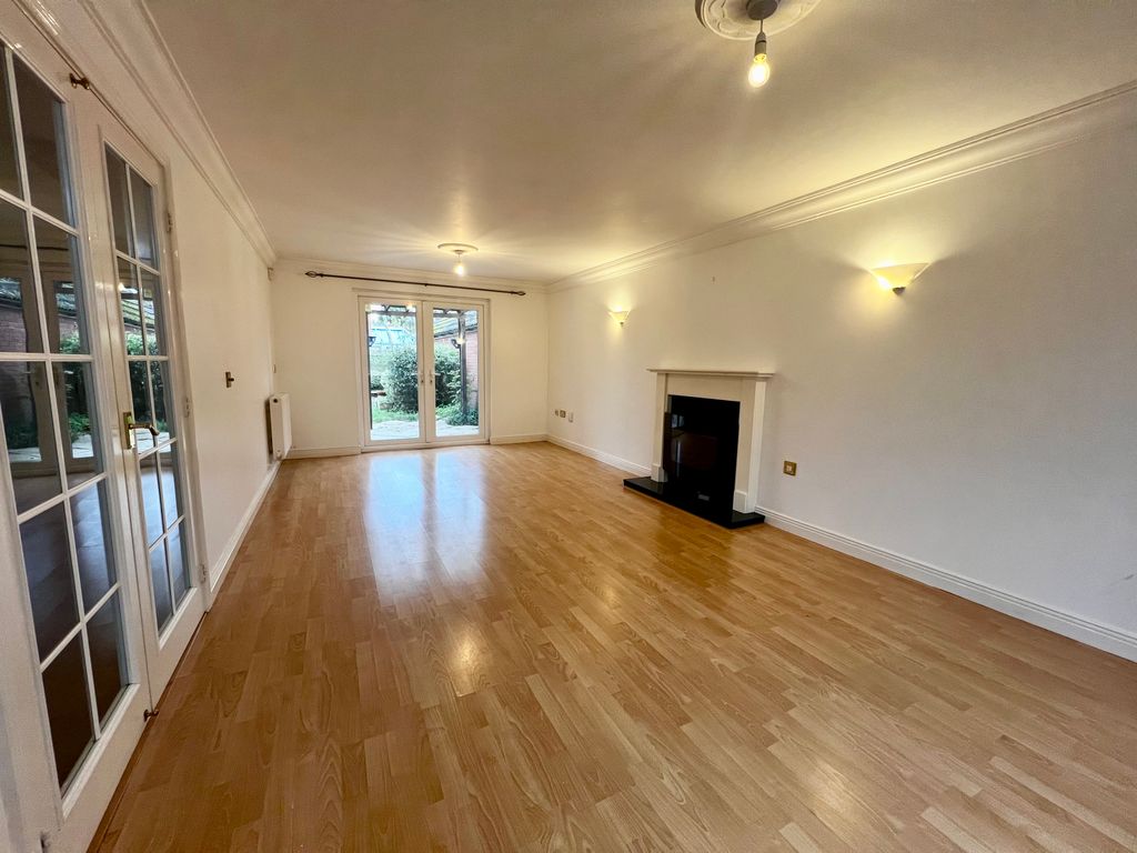 Property photo 2 of 15 Image