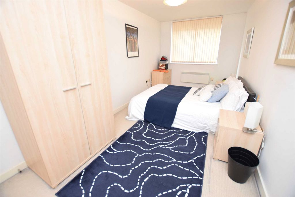 Property photo 3 of 10 Picture No. 05