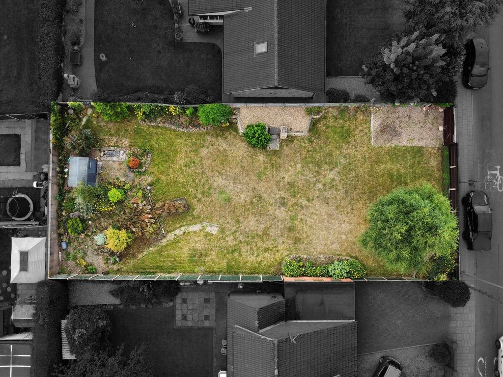 Property photo 2 of 6