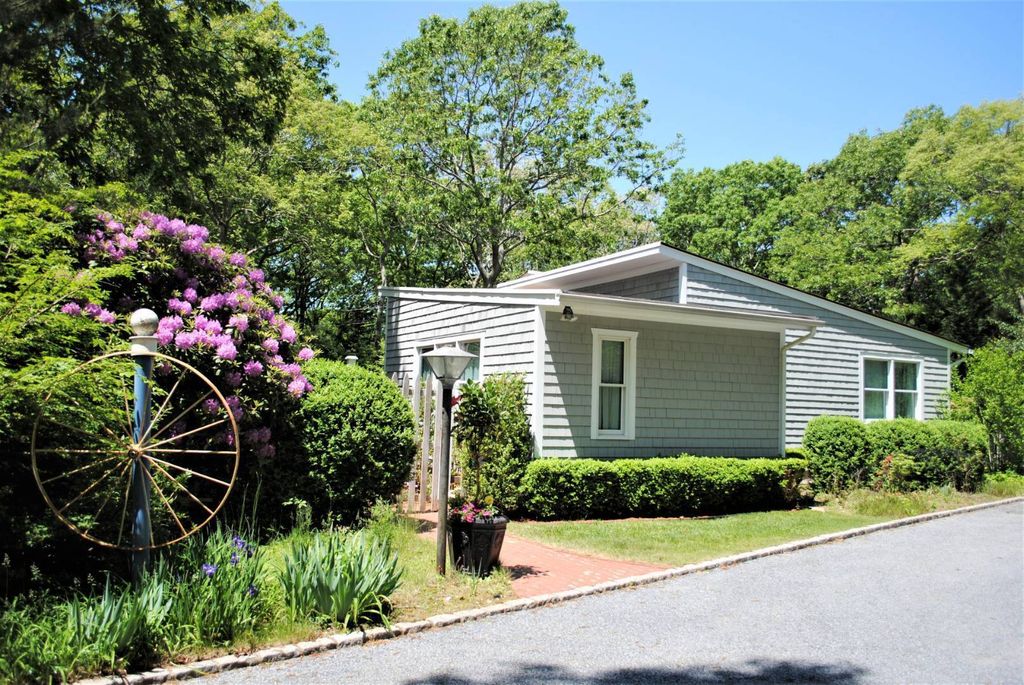 Property photo 1 of 20