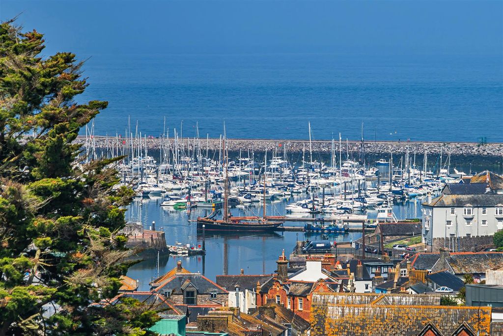 Property photo 2 of 27 View Towards Harbour.Jpg