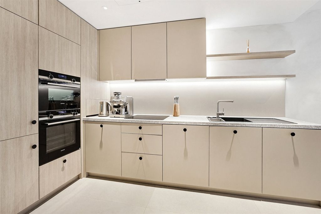 Property photo 2 of 15 Capella Court