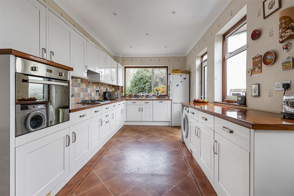 Property photo 2 of 25 B2G_5664.Jpg